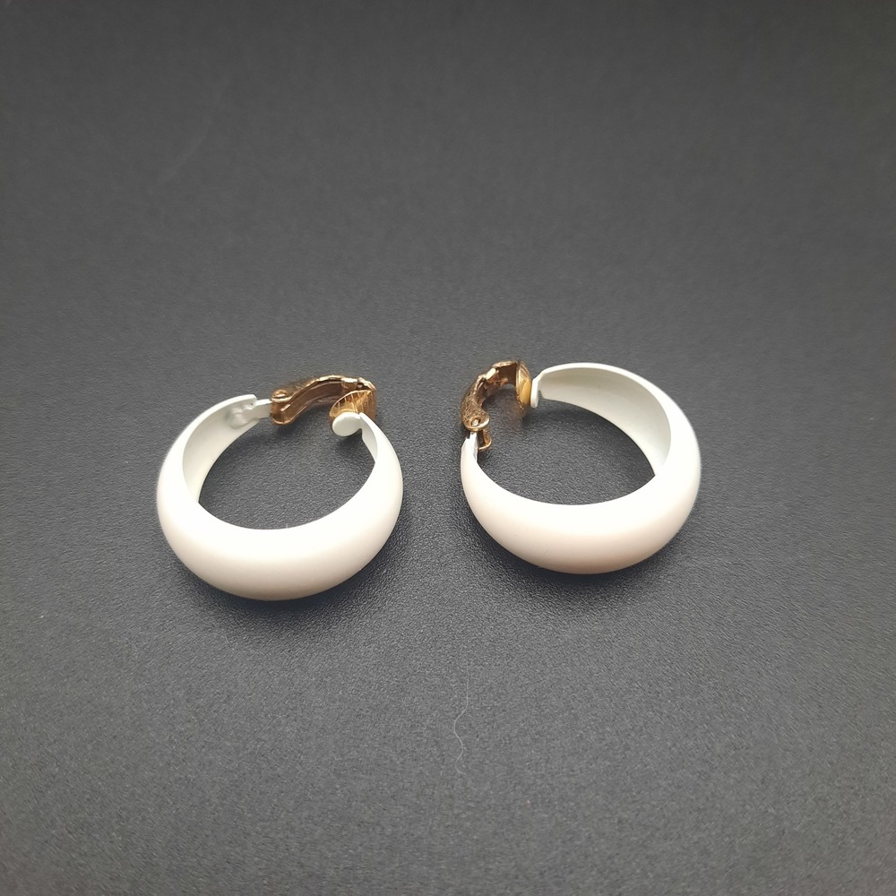 Vintage White‎ Lucite Hoop Clip-On Earrings Gold Tone Hinges 1980s Style